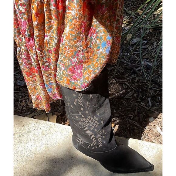 Free People Moon And Back Slouchy Western Boot
MSRP $268 Sz 38 - Picture 2 of 4